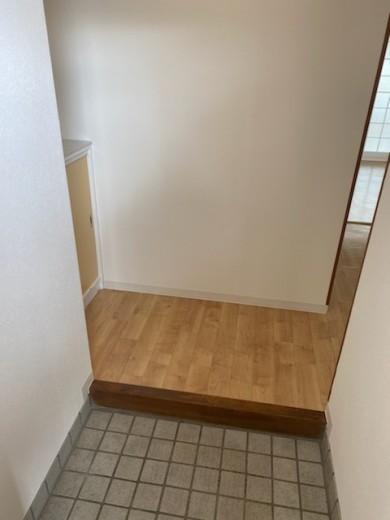(玄関)